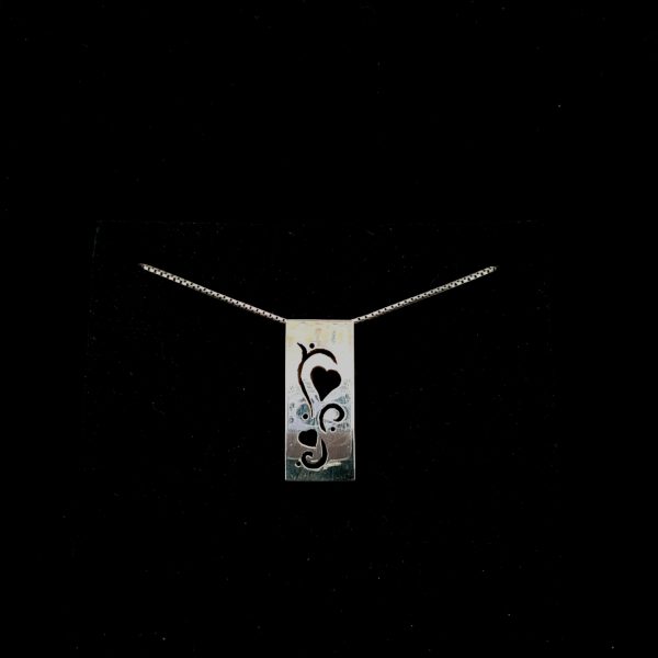 Hanger met hartjes zaagmotief