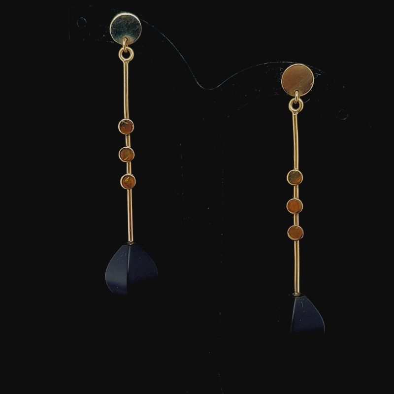 Oorsteker 14 krt. met onyx edelstenen