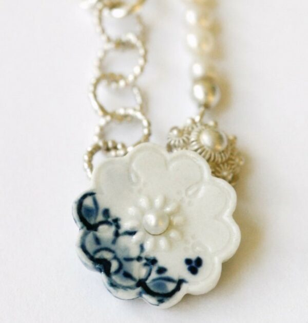 Delfts  collier