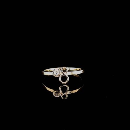 Ring met 3 rondjes met diamant